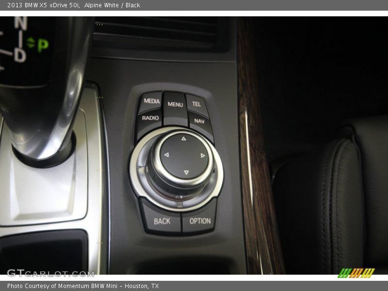 Alpine White / Black 2013 BMW X5 xDrive 50i