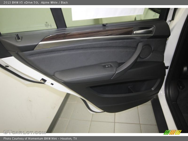 Alpine White / Black 2013 BMW X5 xDrive 50i