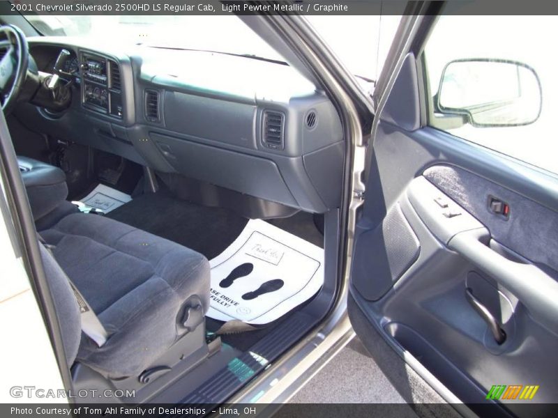 Light Pewter Metallic / Graphite 2001 Chevrolet Silverado 2500HD LS Regular Cab