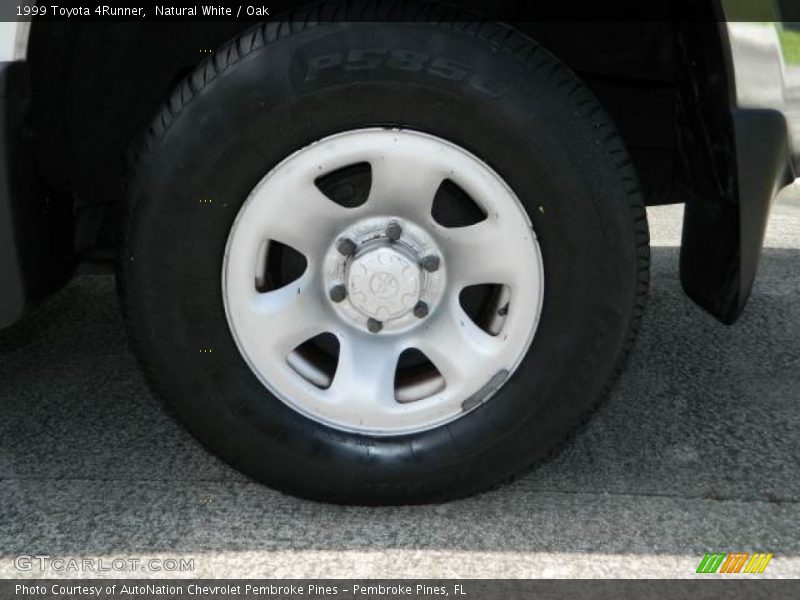 Natural White / Oak 1999 Toyota 4Runner