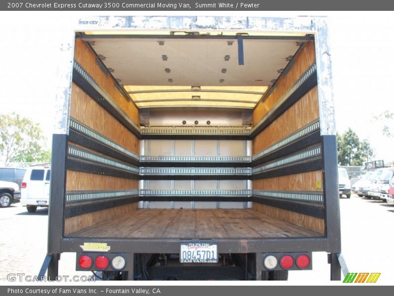 Summit White / Pewter 2007 Chevrolet Express Cutaway 3500 Commercial Moving Van