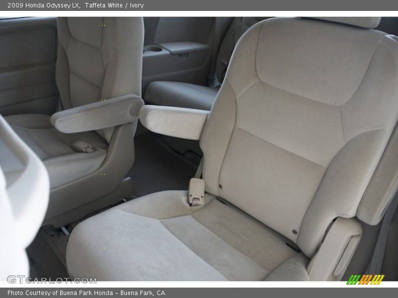 Taffeta White / Ivory 2009 Honda Odyssey LX