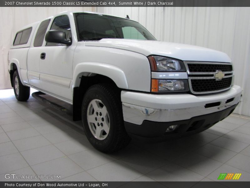 Summit White / Dark Charcoal 2007 Chevrolet Silverado 1500 Classic LS Extended Cab 4x4