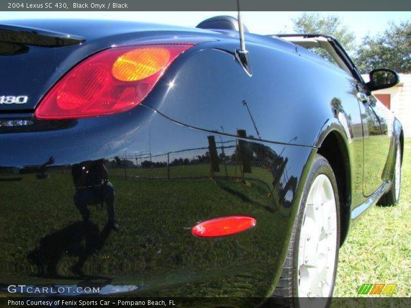 Black Onyx / Black 2004 Lexus SC 430