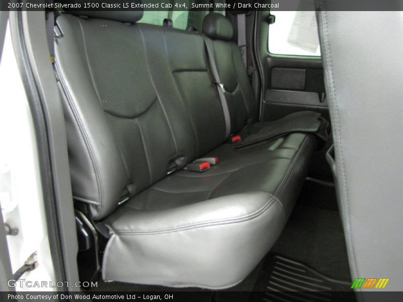 Summit White / Dark Charcoal 2007 Chevrolet Silverado 1500 Classic LS Extended Cab 4x4