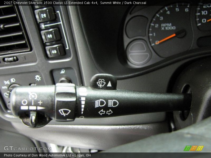 Summit White / Dark Charcoal 2007 Chevrolet Silverado 1500 Classic LS Extended Cab 4x4