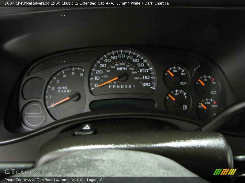 Summit White / Dark Charcoal 2007 Chevrolet Silverado 1500 Classic LS Extended Cab 4x4
