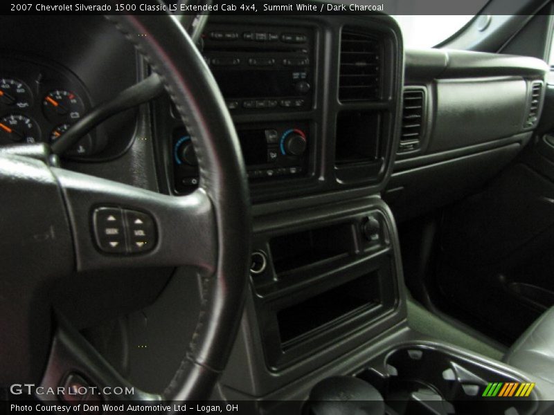 Summit White / Dark Charcoal 2007 Chevrolet Silverado 1500 Classic LS Extended Cab 4x4
