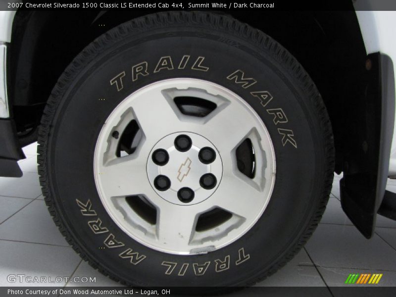 Summit White / Dark Charcoal 2007 Chevrolet Silverado 1500 Classic LS Extended Cab 4x4