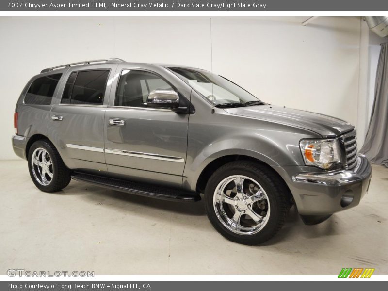 Mineral Gray Metallic / Dark Slate Gray/Light Slate Gray 2007 Chrysler Aspen Limited HEMI