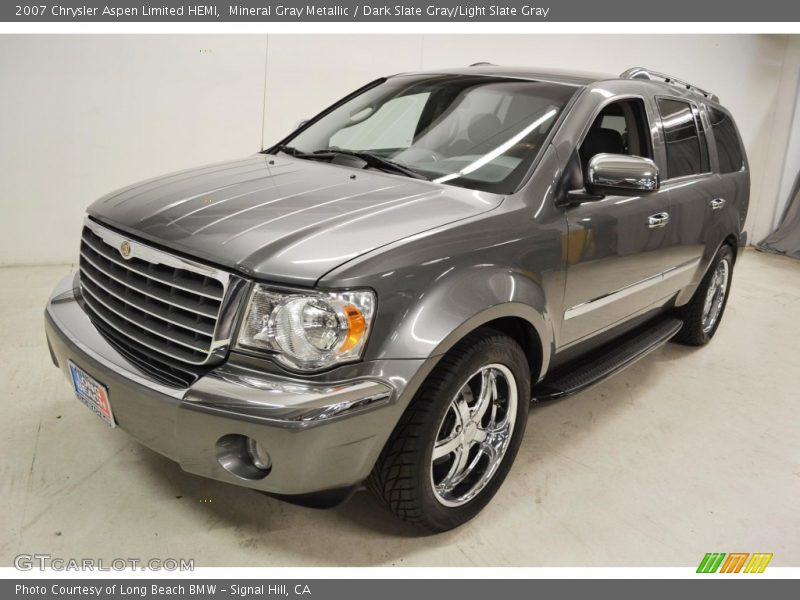 Mineral Gray Metallic / Dark Slate Gray/Light Slate Gray 2007 Chrysler Aspen Limited HEMI