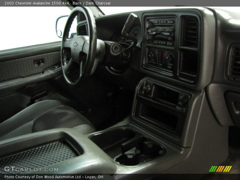 Black / Dark Charcoal 2003 Chevrolet Avalanche 1500 4x4
