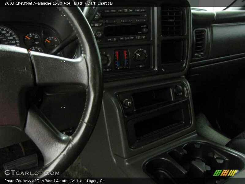 Black / Dark Charcoal 2003 Chevrolet Avalanche 1500 4x4
