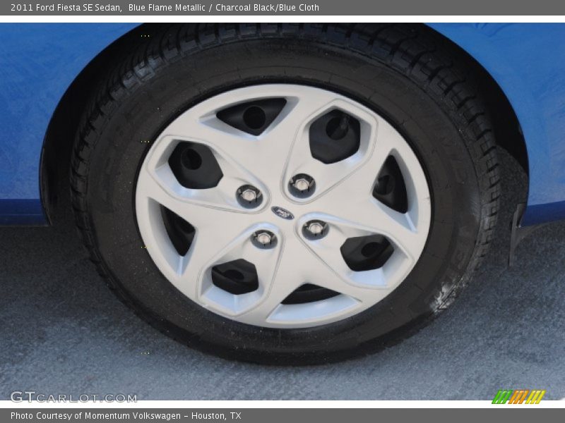 Blue Flame Metallic / Charcoal Black/Blue Cloth 2011 Ford Fiesta SE Sedan