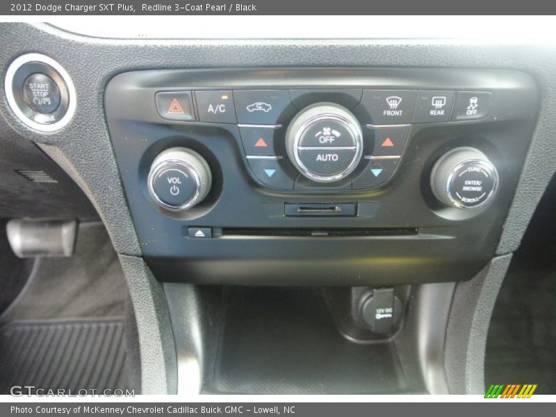 Redline 3-Coat Pearl / Black 2012 Dodge Charger SXT Plus