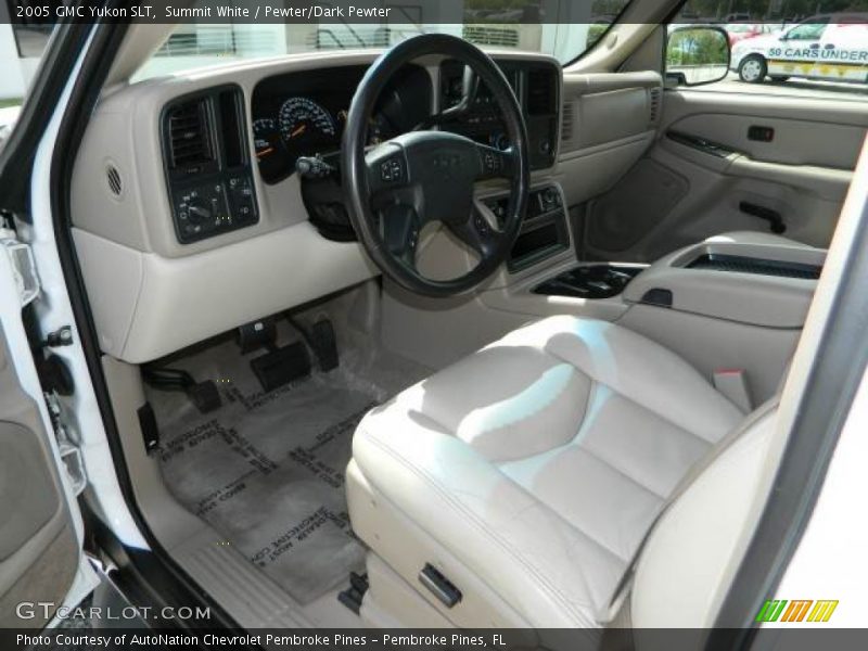 Summit White / Pewter/Dark Pewter 2005 GMC Yukon SLT