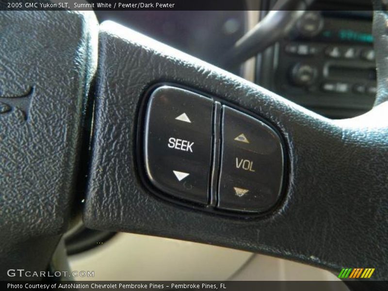 Summit White / Pewter/Dark Pewter 2005 GMC Yukon SLT