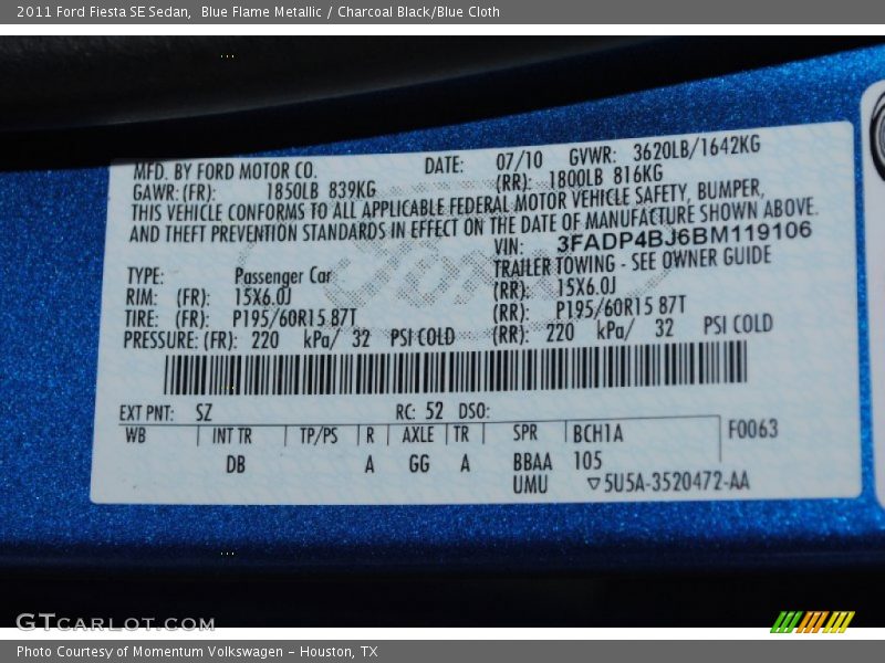 Blue Flame Metallic / Charcoal Black/Blue Cloth 2011 Ford Fiesta SE Sedan