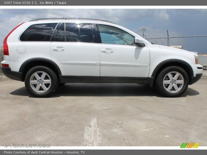 Ice White / Taupe 2007 Volvo XC90 3.2
