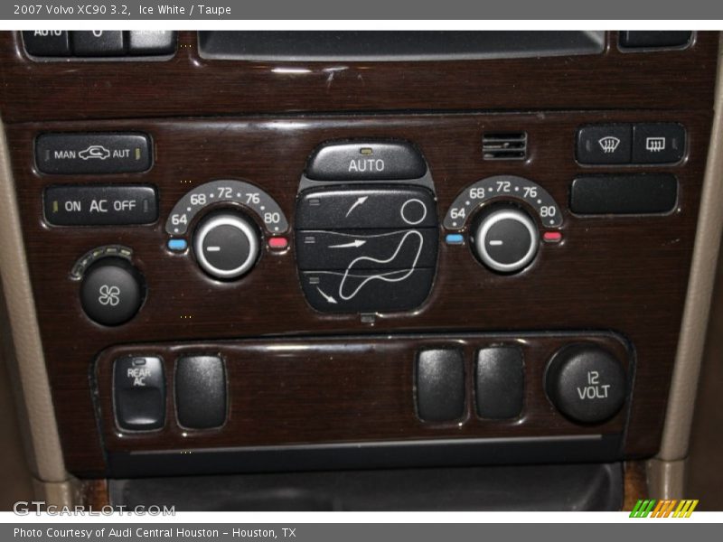 Ice White / Taupe 2007 Volvo XC90 3.2