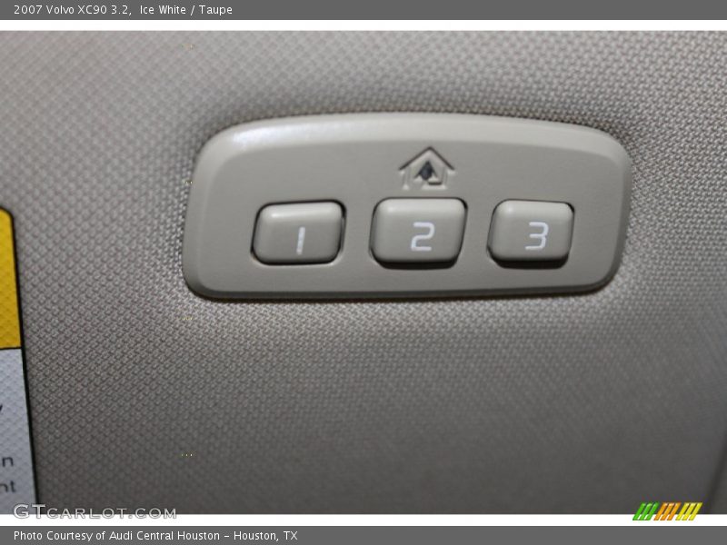 Ice White / Taupe 2007 Volvo XC90 3.2