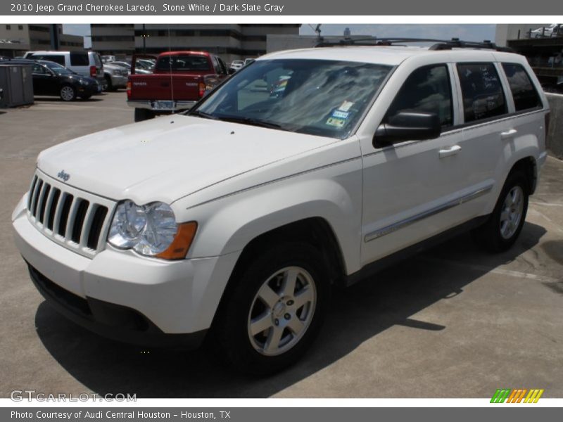 Stone White / Dark Slate Gray 2010 Jeep Grand Cherokee Laredo