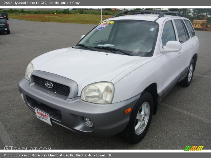 Nordic White / Gray 2002 Hyundai Santa Fe GLS