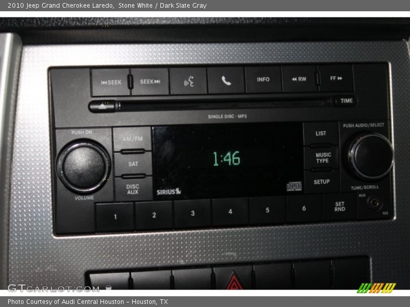 Stone White / Dark Slate Gray 2010 Jeep Grand Cherokee Laredo