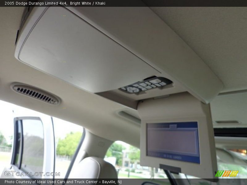 Entertainment System of 2005 Durango Limited 4x4