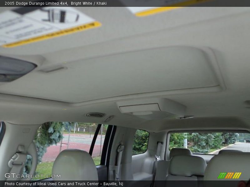 Bright White / Khaki 2005 Dodge Durango Limited 4x4