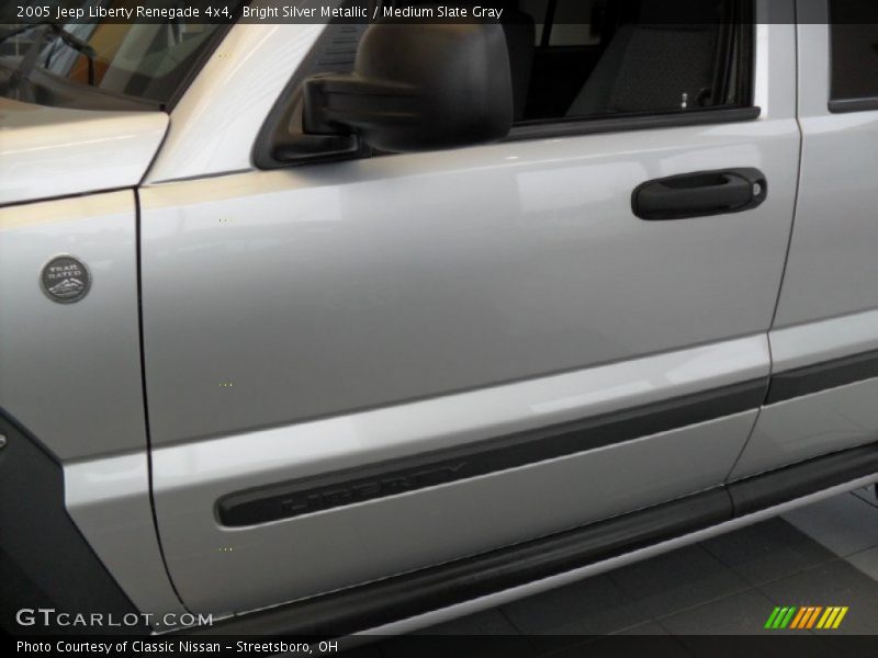 Bright Silver Metallic / Medium Slate Gray 2005 Jeep Liberty Renegade 4x4