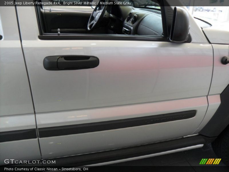 Bright Silver Metallic / Medium Slate Gray 2005 Jeep Liberty Renegade 4x4
