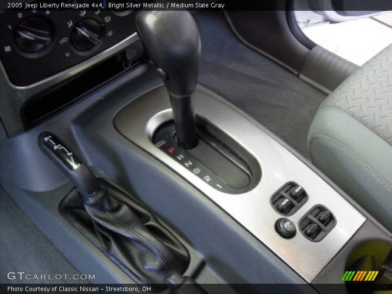 Bright Silver Metallic / Medium Slate Gray 2005 Jeep Liberty Renegade 4x4