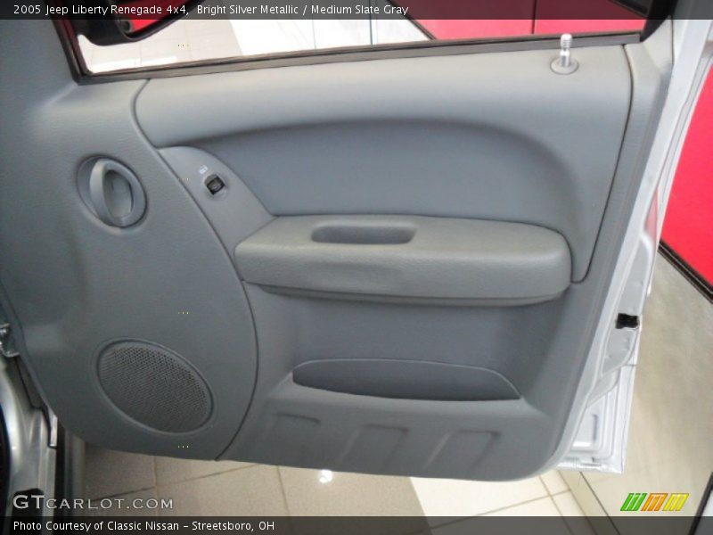 Bright Silver Metallic / Medium Slate Gray 2005 Jeep Liberty Renegade 4x4