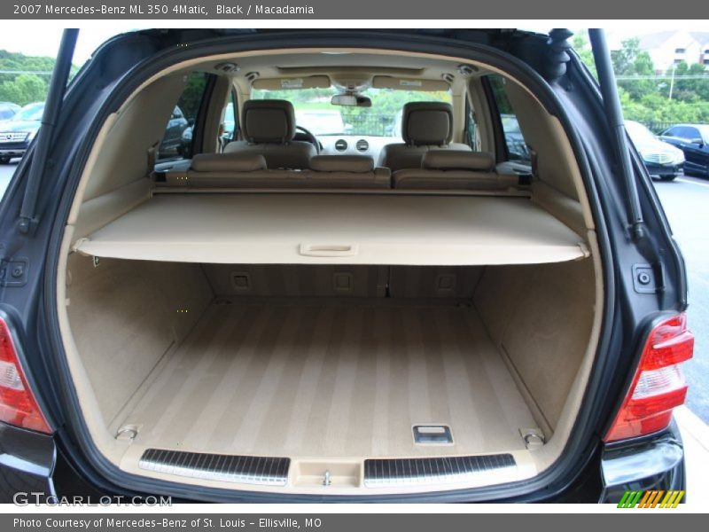 Black / Macadamia 2007 Mercedes-Benz ML 350 4Matic