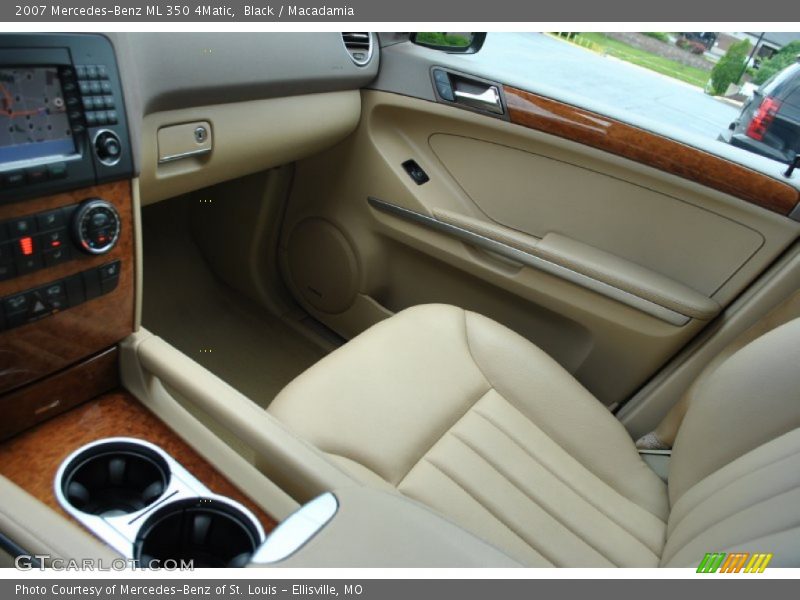Black / Macadamia 2007 Mercedes-Benz ML 350 4Matic