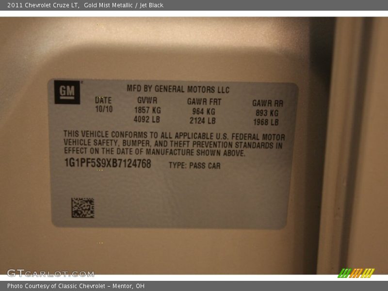 Gold Mist Metallic / Jet Black 2011 Chevrolet Cruze LT