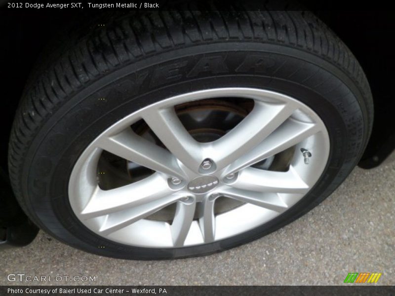 Tungsten Metallic / Black 2012 Dodge Avenger SXT