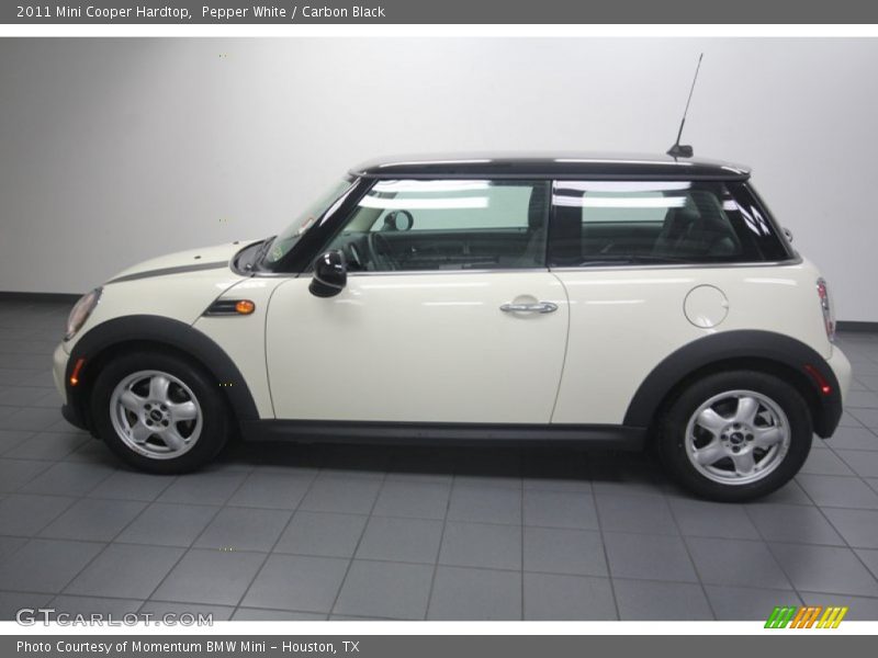 Pepper White / Carbon Black 2011 Mini Cooper Hardtop