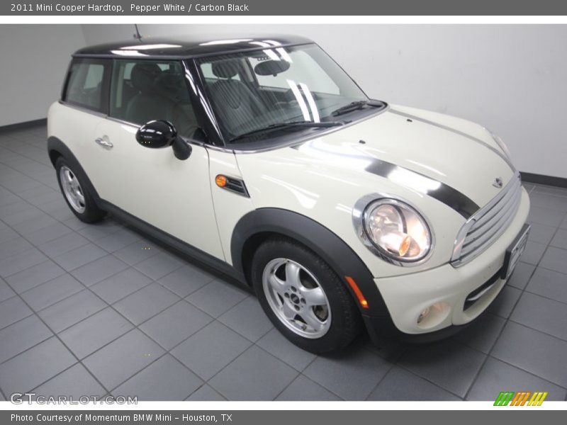 Pepper White / Carbon Black 2011 Mini Cooper Hardtop