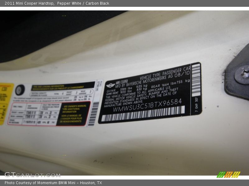 Pepper White / Carbon Black 2011 Mini Cooper Hardtop