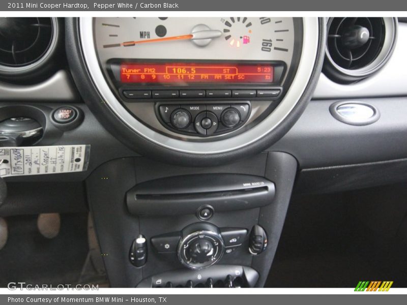 Pepper White / Carbon Black 2011 Mini Cooper Hardtop