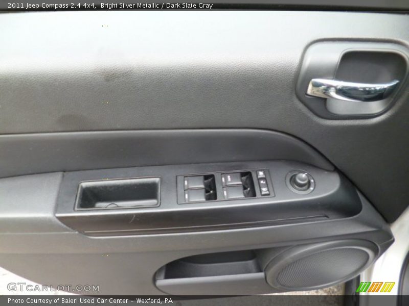 Bright Silver Metallic / Dark Slate Gray 2011 Jeep Compass 2.4 4x4