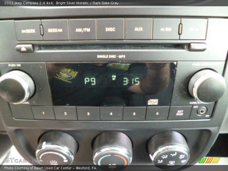 Bright Silver Metallic / Dark Slate Gray 2011 Jeep Compass 2.4 4x4
