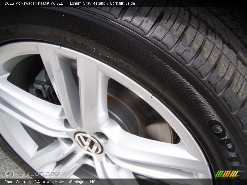Platinum Gray Metallic / Cornsilk Beige 2013 Volkswagen Passat V6 SEL