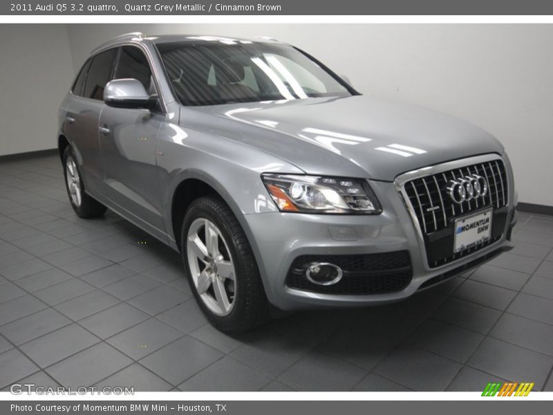 Quartz Grey Metallic / Cinnamon Brown 2011 Audi Q5 3.2 quattro