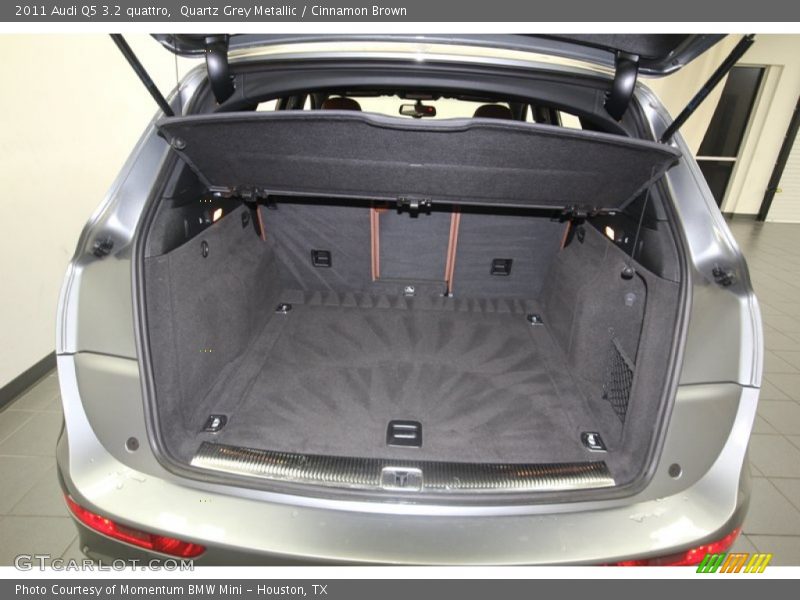 Quartz Grey Metallic / Cinnamon Brown 2011 Audi Q5 3.2 quattro