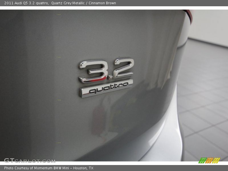 Quartz Grey Metallic / Cinnamon Brown 2011 Audi Q5 3.2 quattro
