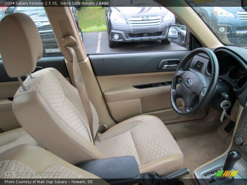 Sierra Gold Metallic / Beige 2004 Subaru Forester 2.5 XS