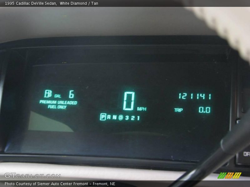 White Diamond / Tan 1995 Cadillac DeVille Sedan